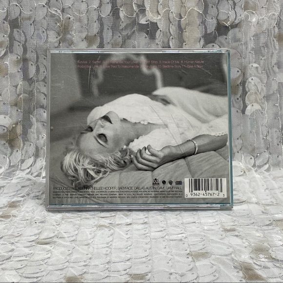 Madonna - Bedtime Stories - Picture 3 of 11